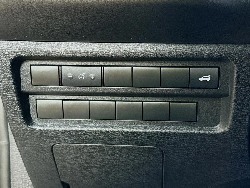 2024 Mitsubishi Outlander - Image 10 of 21