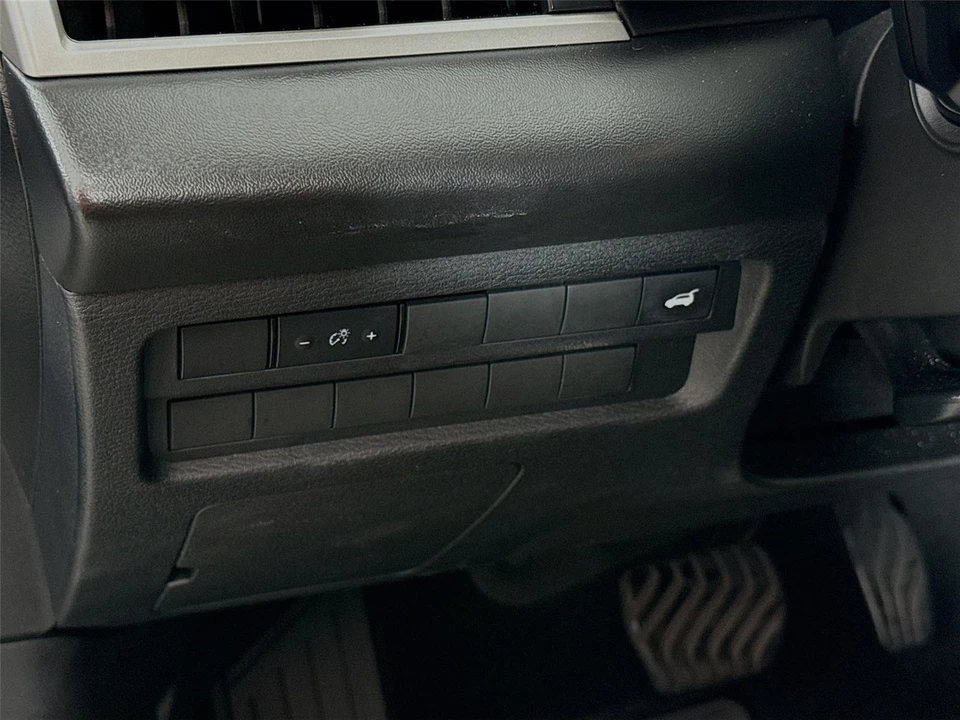 2024 Mitsubishi Outlander - Image 10 of 21