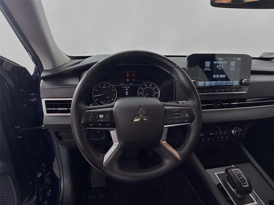 2024 Mitsubishi Outlander - Image 11 of 21