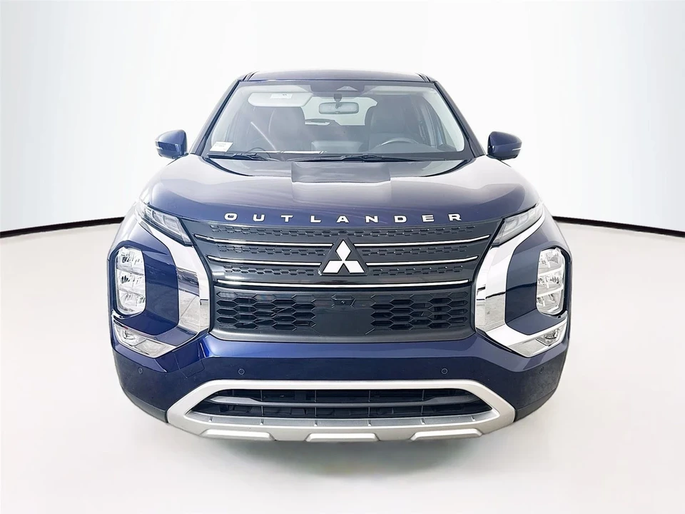 2024 Mitsubishi Outlander - Image 2 of 14