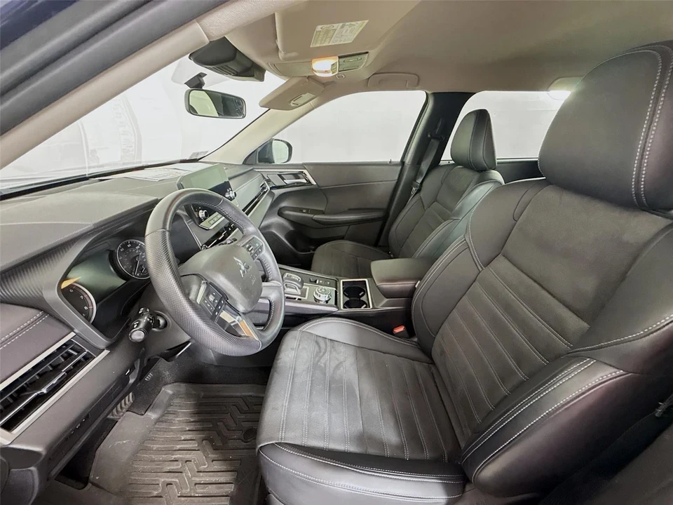 2024 Mitsubishi Outlander - Image 12 of 14