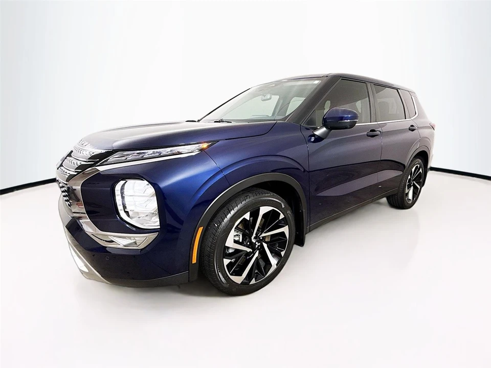 2024 Mitsubishi Outlander - Image 3 of 21