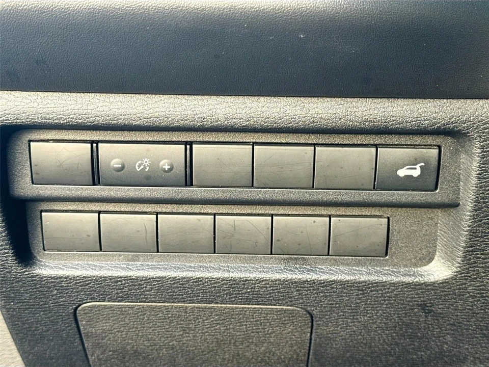 2024 Mitsubishi Outlander - Image 10 of 21