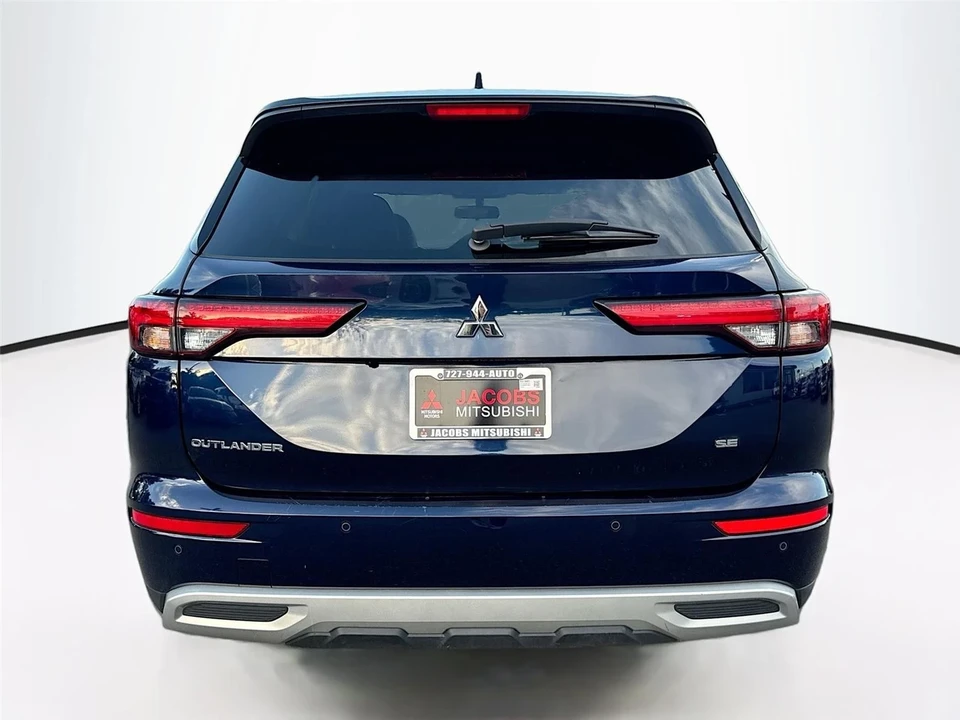 2024 Mitsubishi Outlander - Image 6 of 21