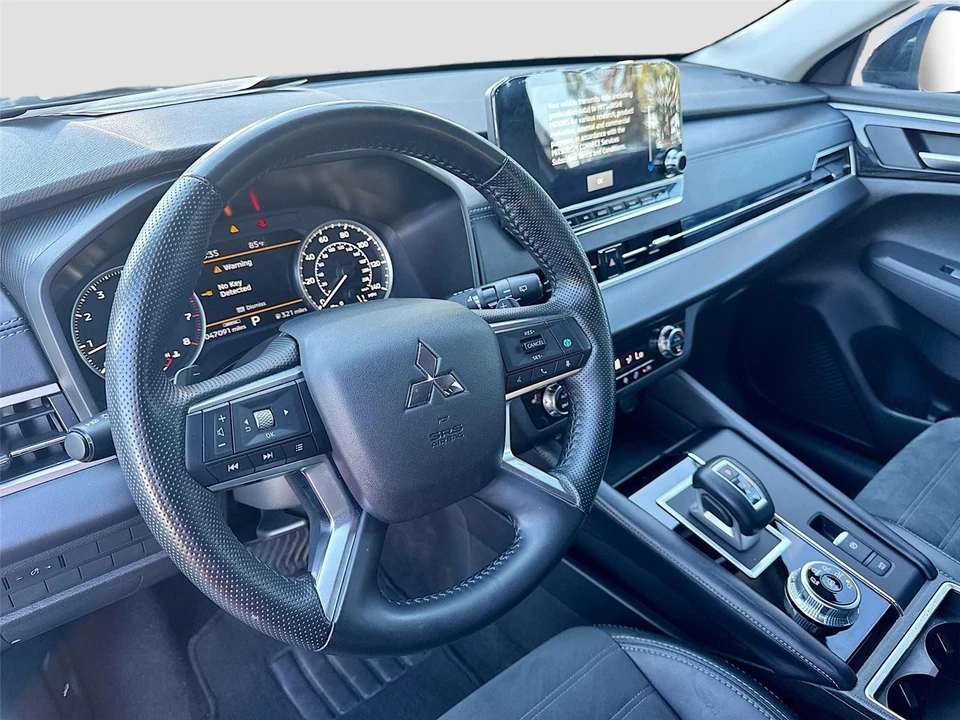 2024 Mitsubishi Outlander - Image 9 of 21