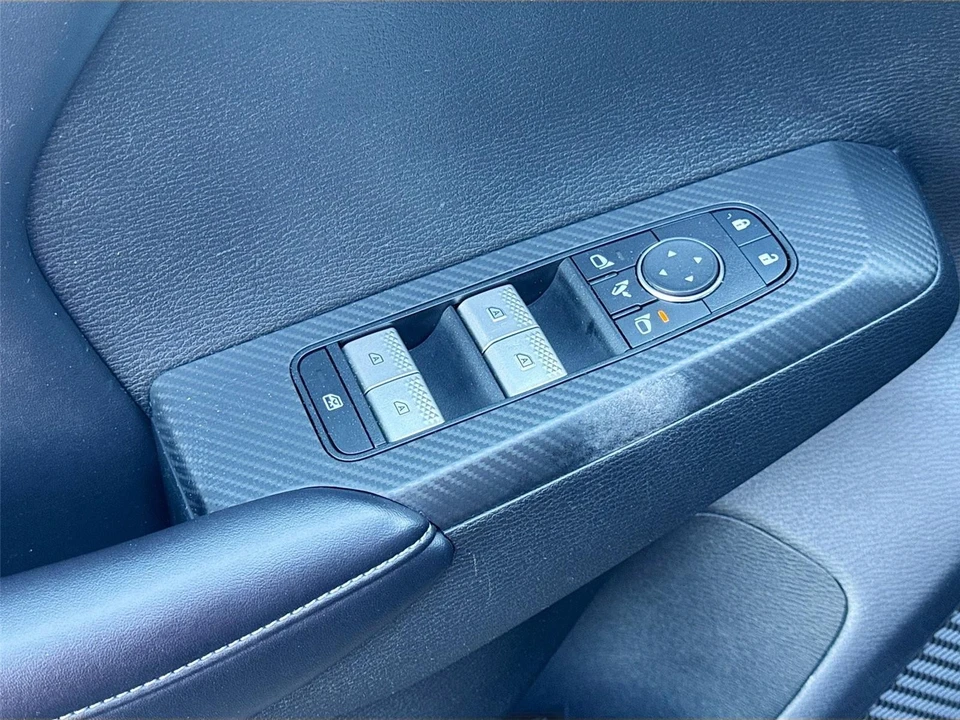 2024 Mitsubishi Outlander - Image 18 of 21