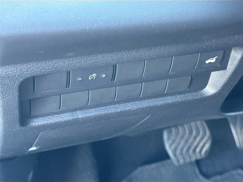 2024 Mitsubishi Outlander - Image 10 of 21