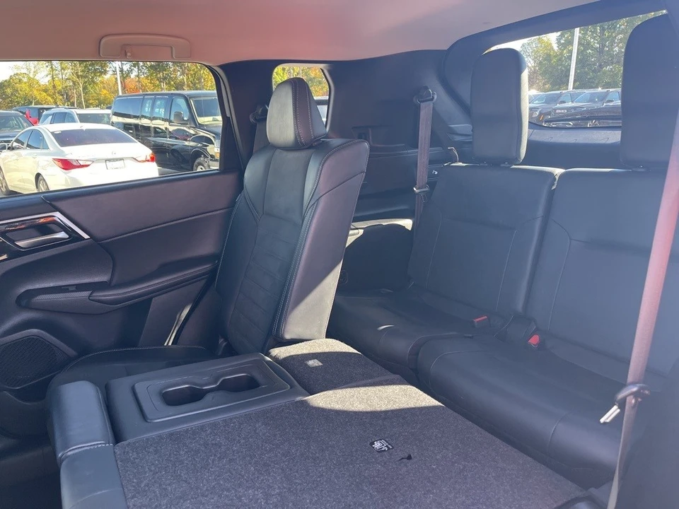 2024 Mitsubishi Outlander - Image 11 of 12