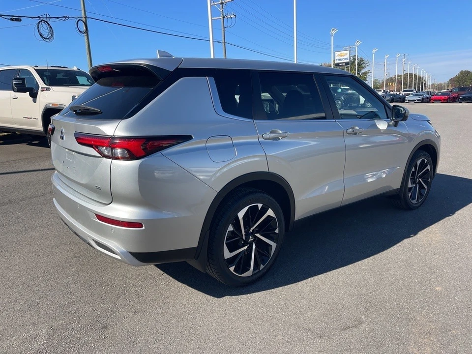 2024 Mitsubishi Outlander - Image 5 of 12