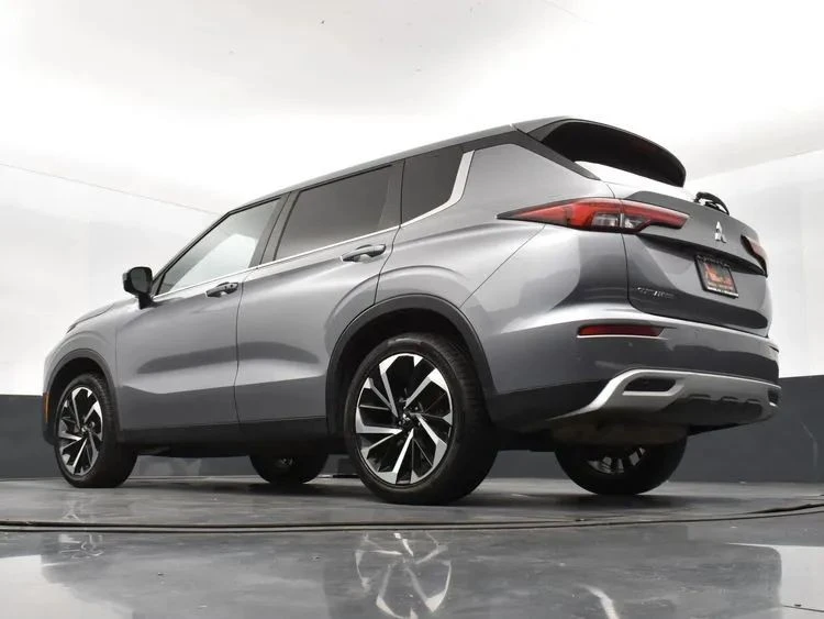2024 Mitsubishi Outlander - Image 12 of 12