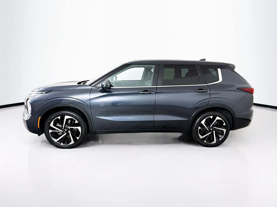 2024 Mitsubishi Outlander - Image 11 of 14
