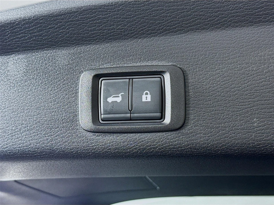 2024 Mitsubishi Outlander - Image 21 of 21