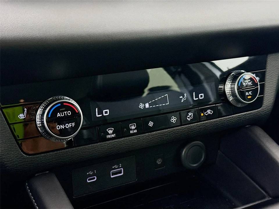 2024 Mitsubishi Outlander - Image 15 of 21