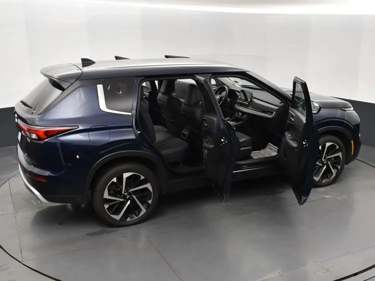 2024 Mitsubishi Outlander - Image 6 of 12