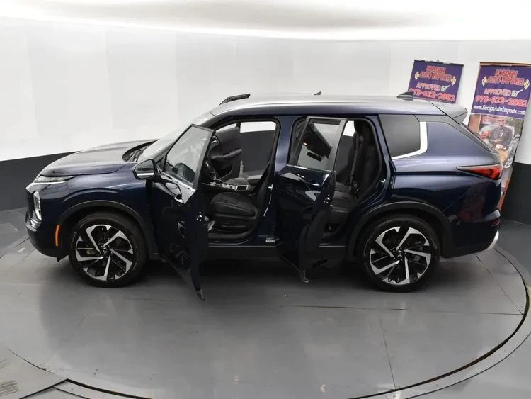 2024 Mitsubishi Outlander - Image 7 of 12