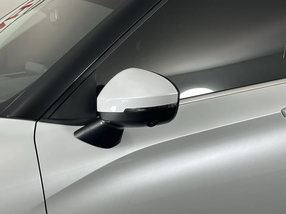 2024 Mitsubishi Outlander - Image 15 of 21