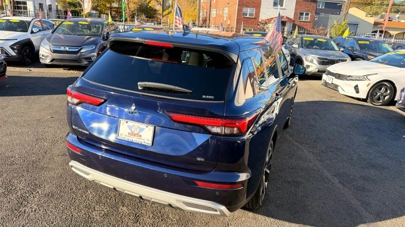 2024 Mitsubishi Outlander - Image 7 of 12