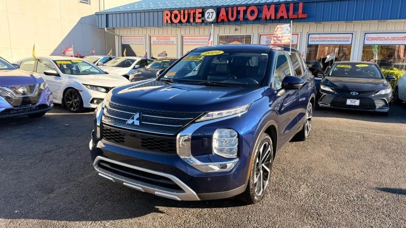 2024 Mitsubishi Outlander - Image 4 of 12