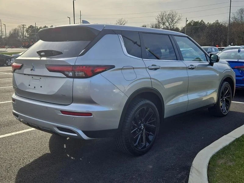 2024 Mitsubishi Outlander - Image 4 of 4