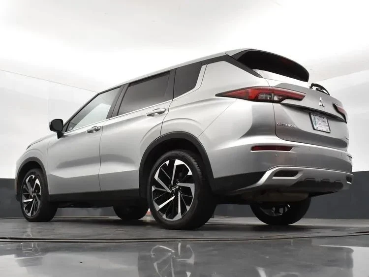 2024 Mitsubishi Outlander - Image 12 of 12
