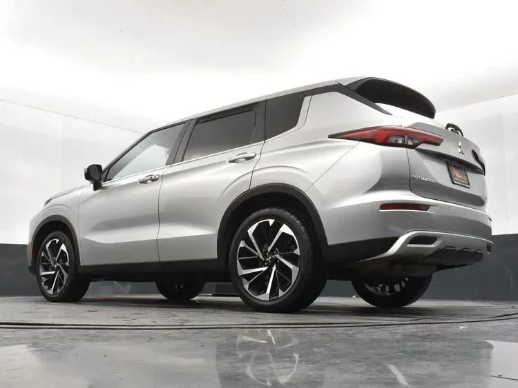 2024 Mitsubishi Outlander - Image 12 of 12