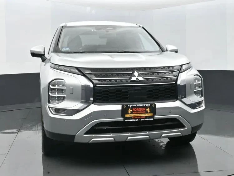 2024 Mitsubishi Outlander - Image 3 of 12