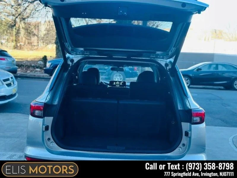 2024 Mitsubishi Outlander - Image 8 of 12