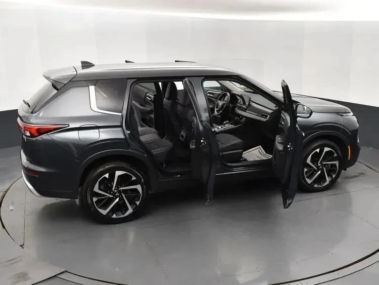2024 Mitsubishi Outlander - Image 6 of 12