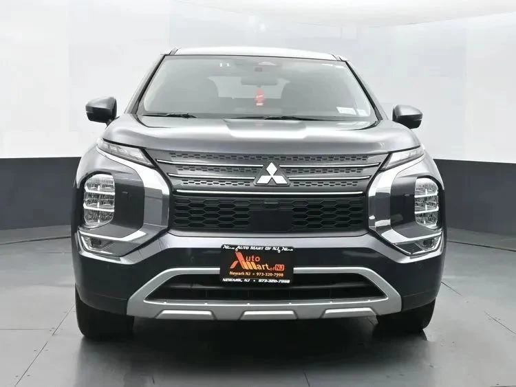 2024 Mitsubishi Outlander - Image 3 of 12
