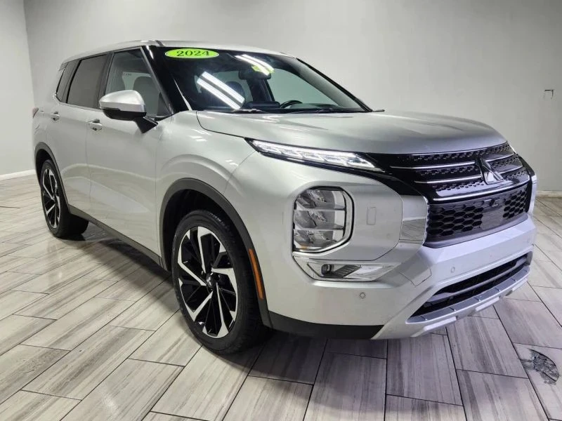 2024 Mitsubishi Outlander - Image 7 of 12