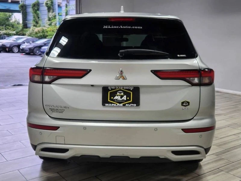 2024 Mitsubishi Outlander - Image 4 of 12