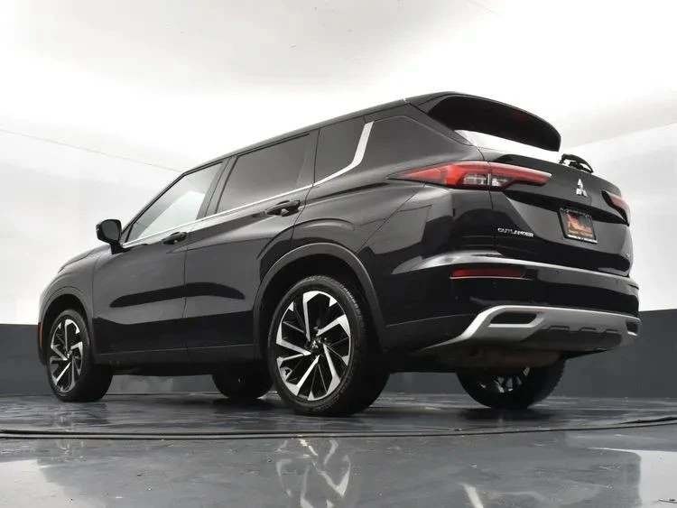 2024 Mitsubishi Outlander - Image 12 of 12