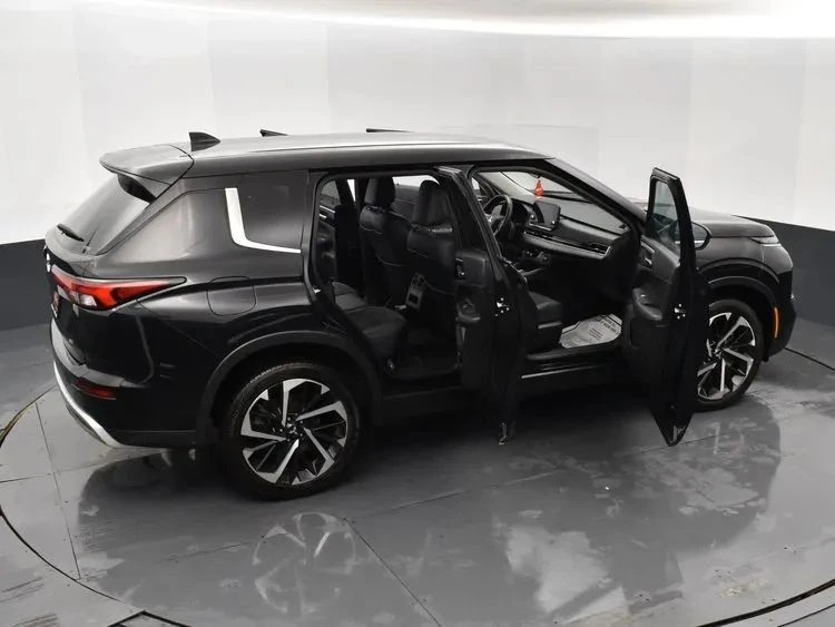 2024 Mitsubishi Outlander - Image 6 of 12