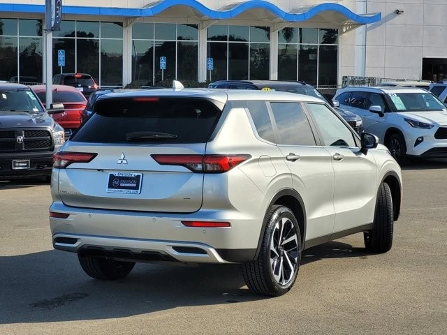 2024 Mitsubishi Outlander - Image 5 of 12
