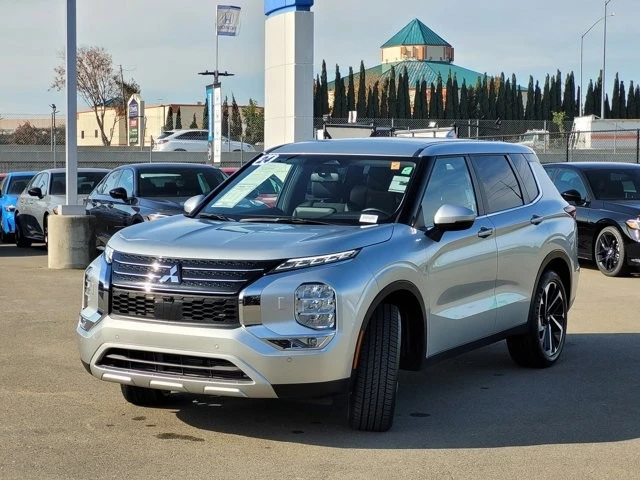 2024 Mitsubishi Outlander - Image 9 of 12