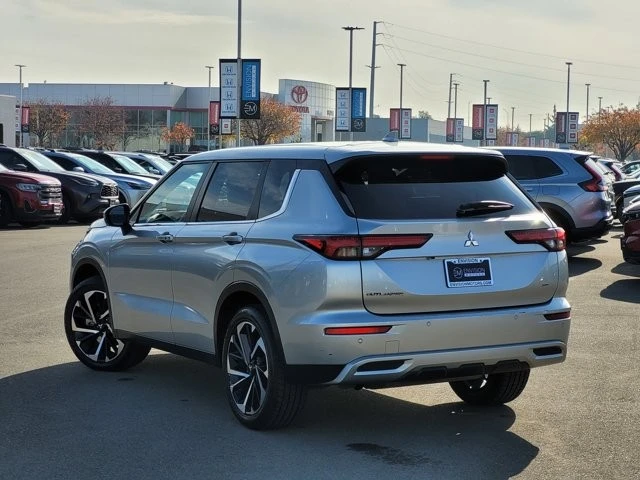 2024 Mitsubishi Outlander - Image 7 of 12
