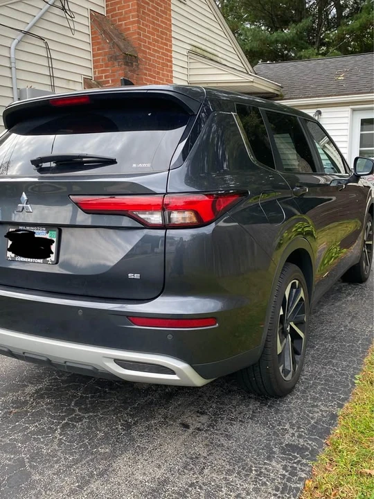 2024 Mitsubishi Outlander - Image 4 of 20