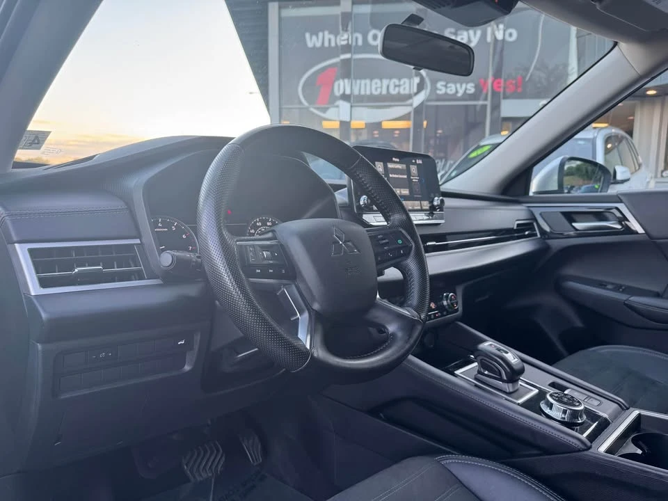 2024 Mitsubishi Outlander - Image 9 of 20