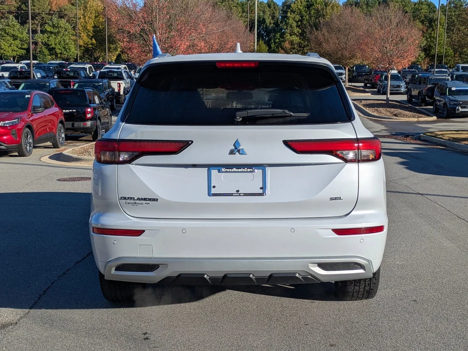 2024 Mitsubishi Outlander - Image 5 of 12