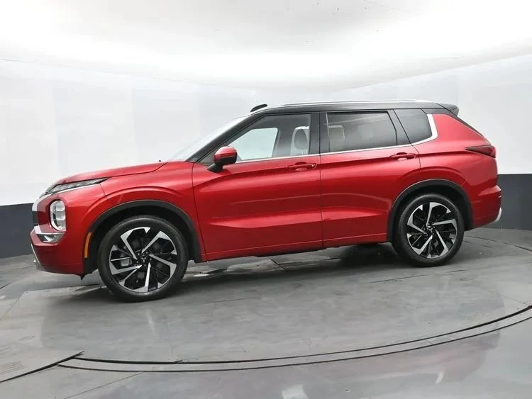 2024 Mitsubishi Outlander - Image 5 of 12