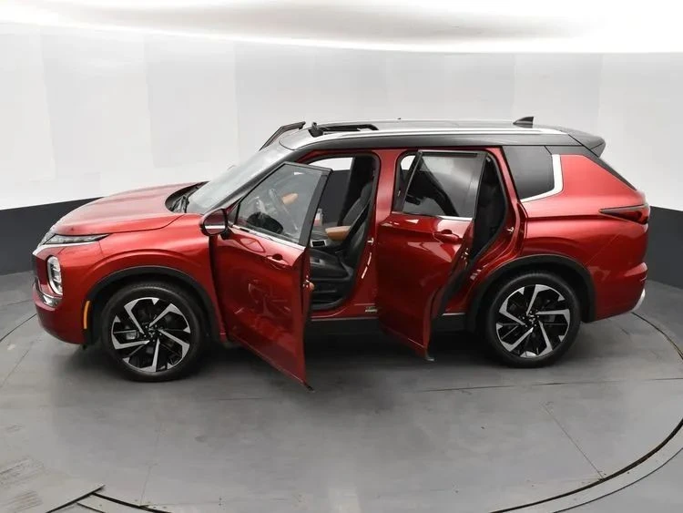 2024 Mitsubishi Outlander - Image 7 of 12