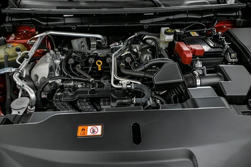 2024 Mitsubishi Outlander - Image 16 of 21
