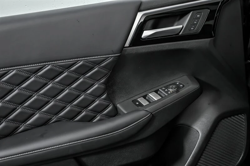 2024 Mitsubishi Outlander - Image 17 of 21