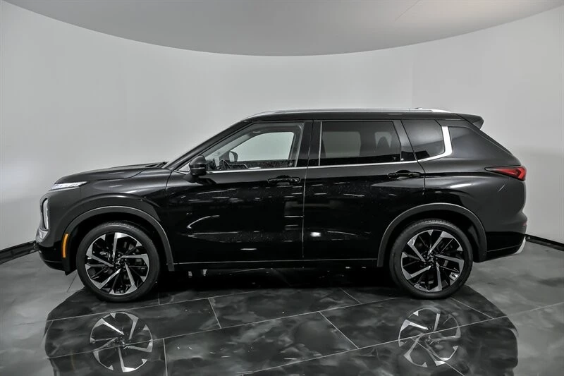 2024 Mitsubishi Outlander - Image 7 of 21
