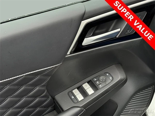 2024 Mitsubishi Outlander - Image 11 of 21