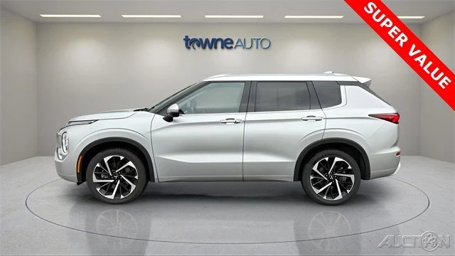 2024 Mitsubishi Outlander - Image 2 of 21