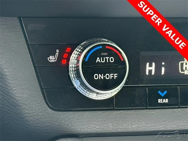 2024 Mitsubishi Outlander - Image 20 of 21