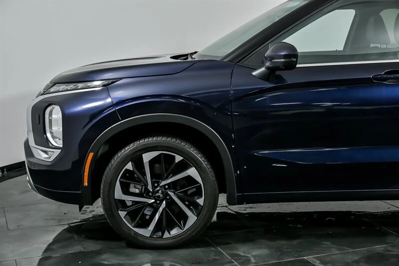 2024 Mitsubishi Outlander - Image 6 of 12