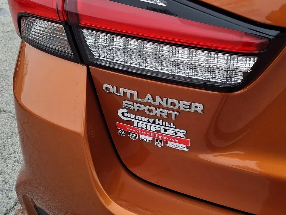 2024 Mitsubishi Outlander - Image 17 of 20