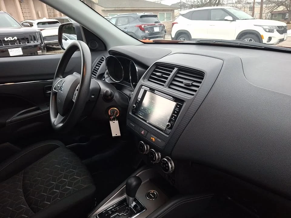 2024 Mitsubishi Outlander - Image 12 of 20